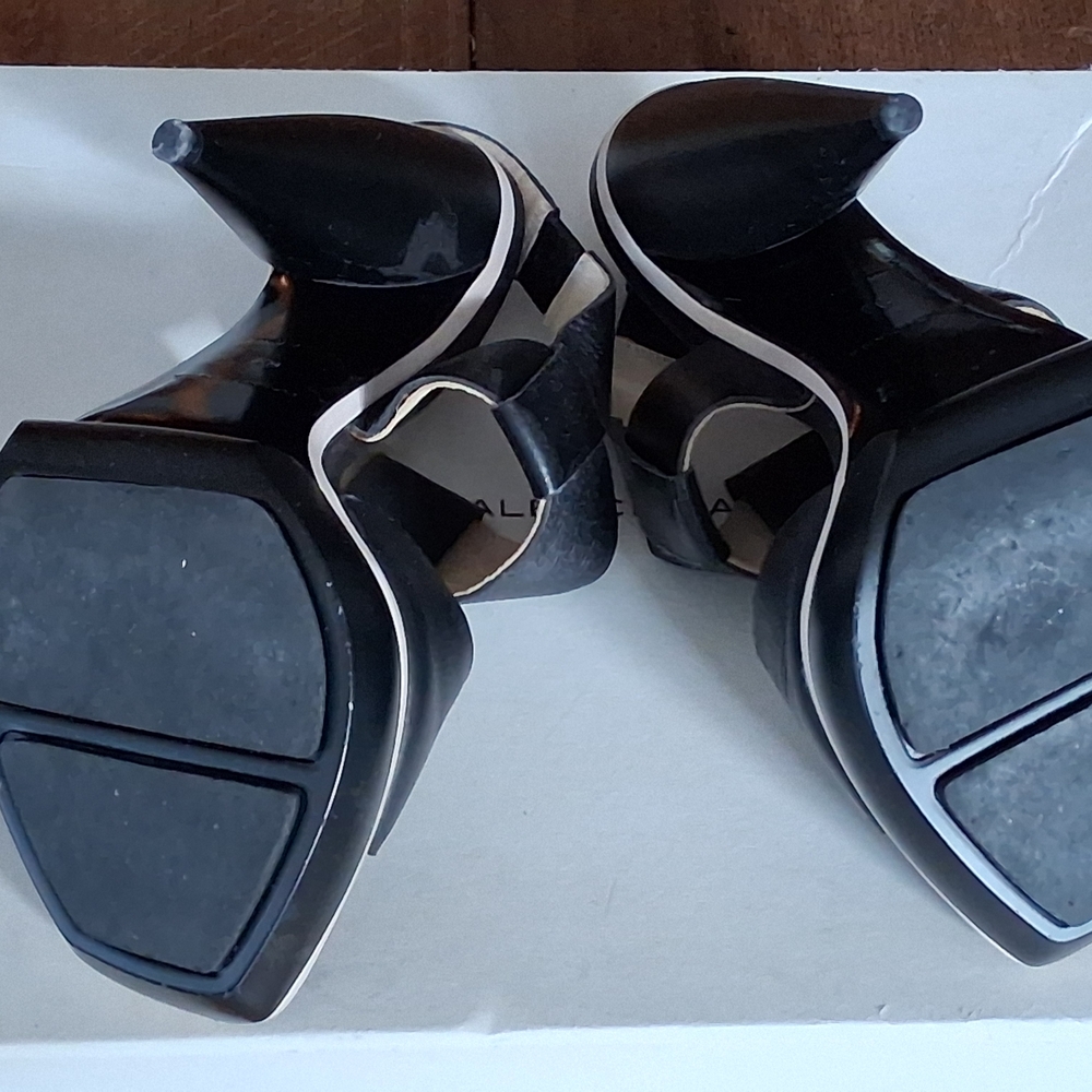 Balenciaga Black Heels with beige Accents